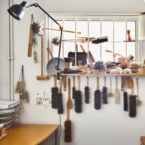 Les brosses artisanales d'Iris Hantverk | UTILE & ORDINAIRE