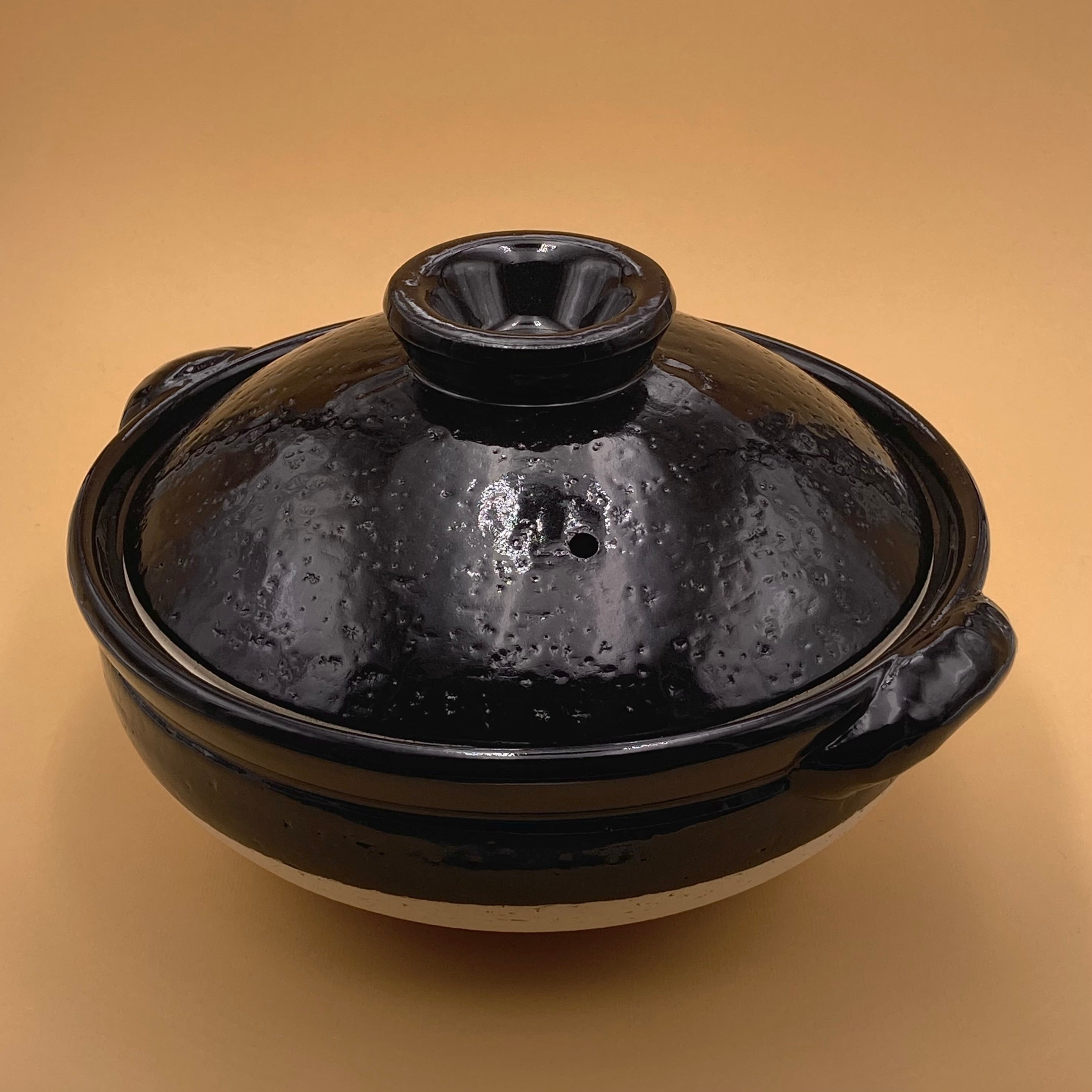 Terracotta pot "Donabe"