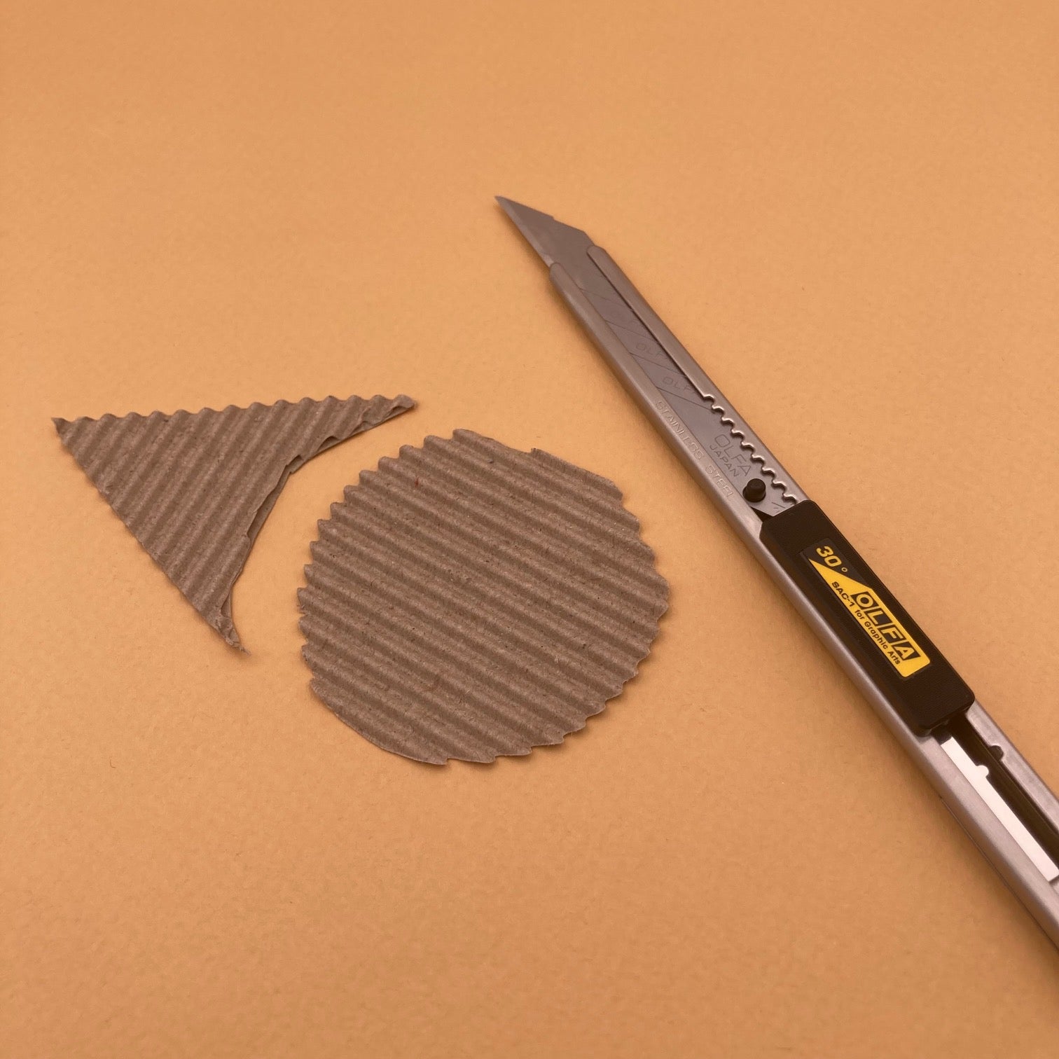 OLFA cutter 30° précision