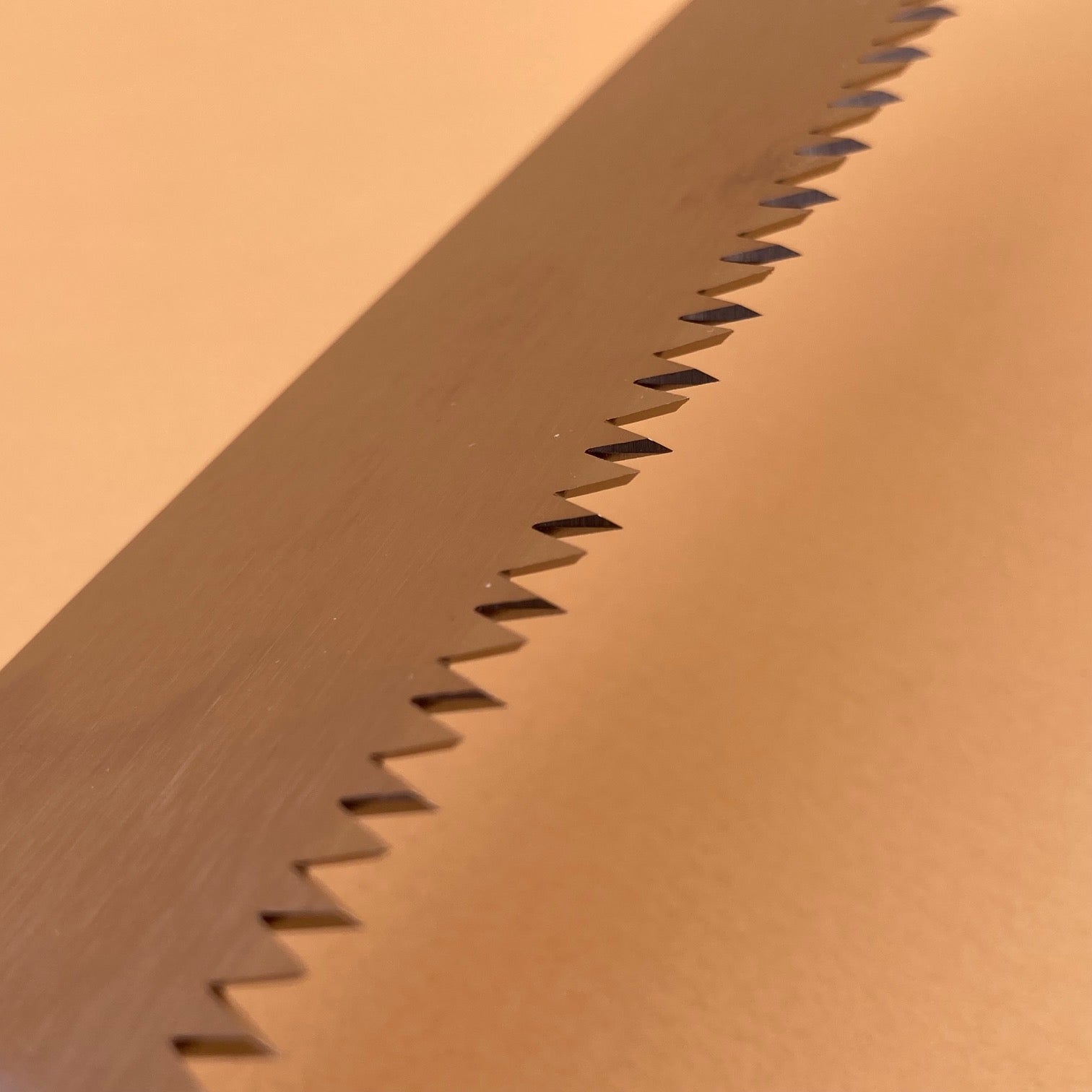 "Moku" folding pruning saw