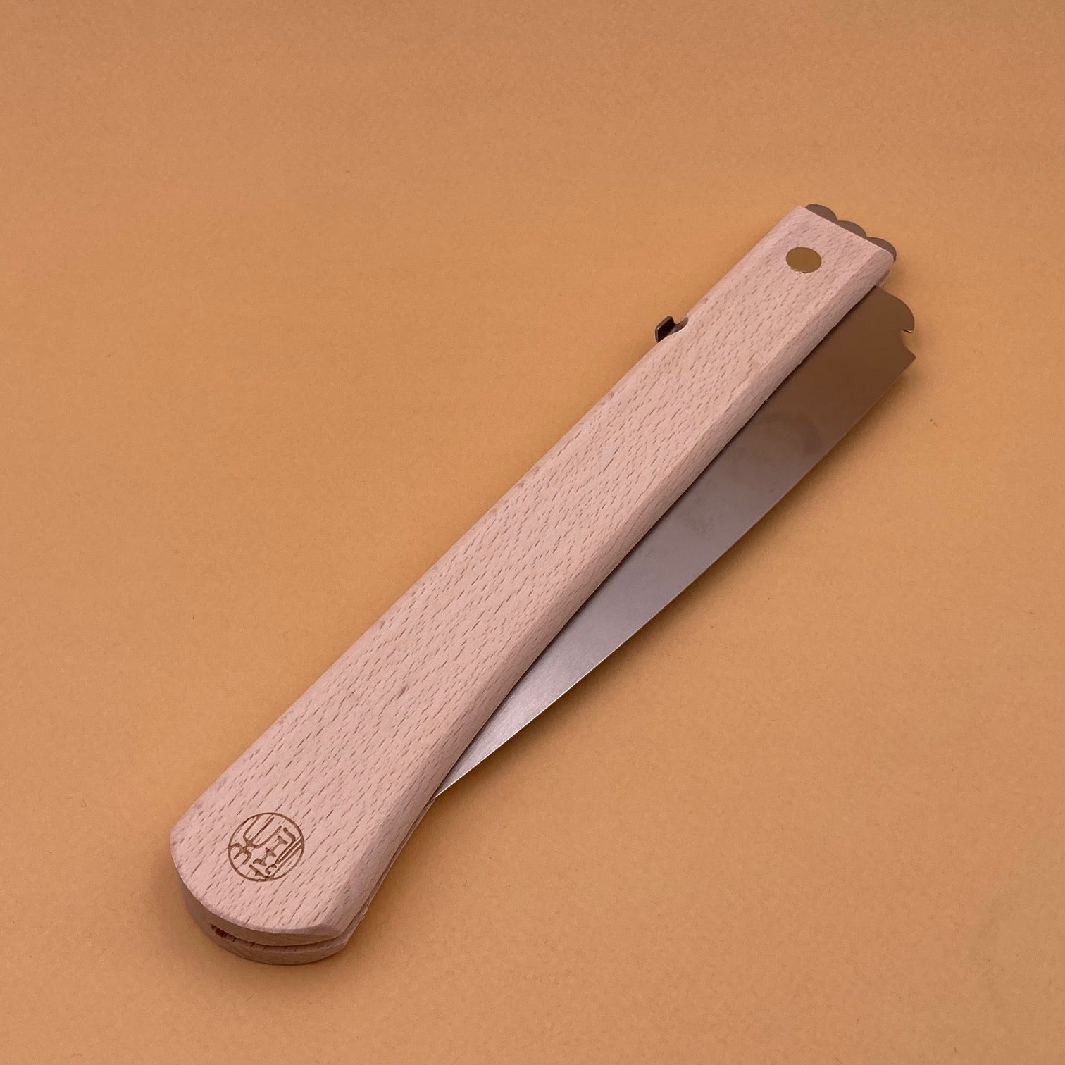 "Moku" folding pruning saw