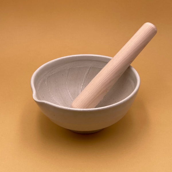 mortier japonais en céramique (suribachi) pilon en bois de cyprès "hinoki" (surikogi)