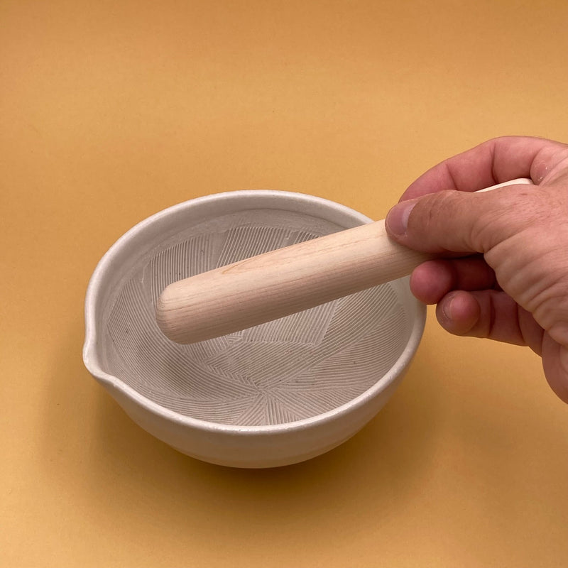 mortier japonais en céramique (suribachi) pilon en bois de cyprès "hinoki" (surikogi)