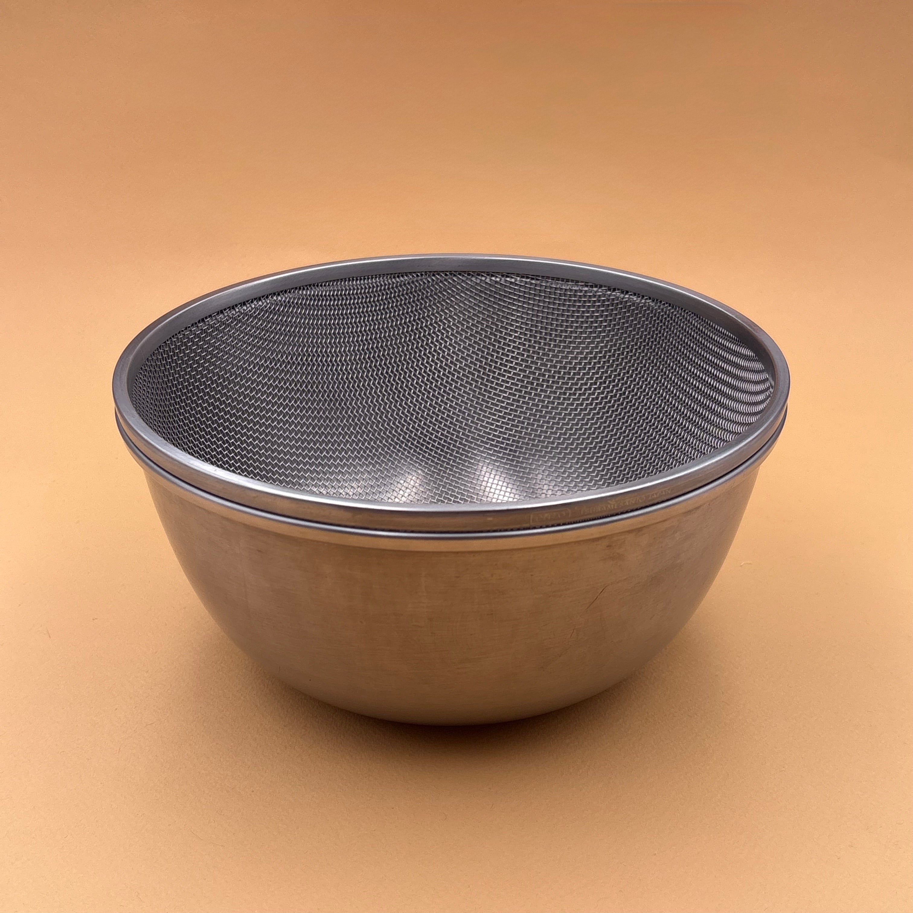 Bol et passoire inox