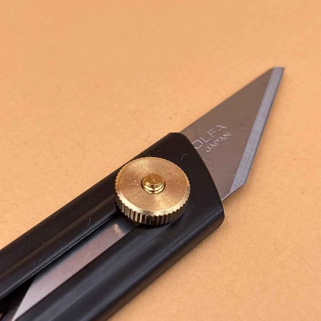 Cutter OLFA artisan laiton made in japan craft