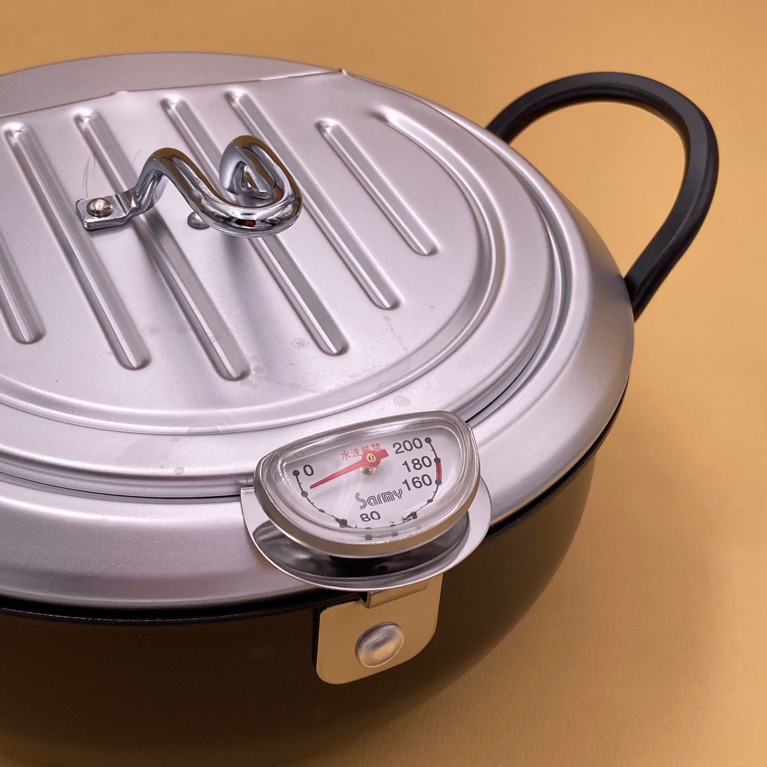 friteuse japonaise compacte tempura couvercle panier