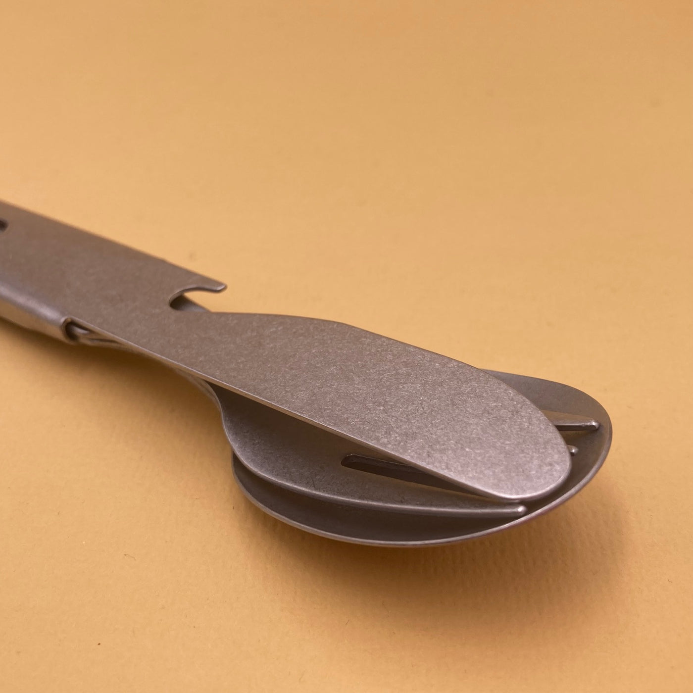 Lot De 2 Résistances 330 Ohms - 16 Watts, Bobinées Vitrifiées, Marque SETA