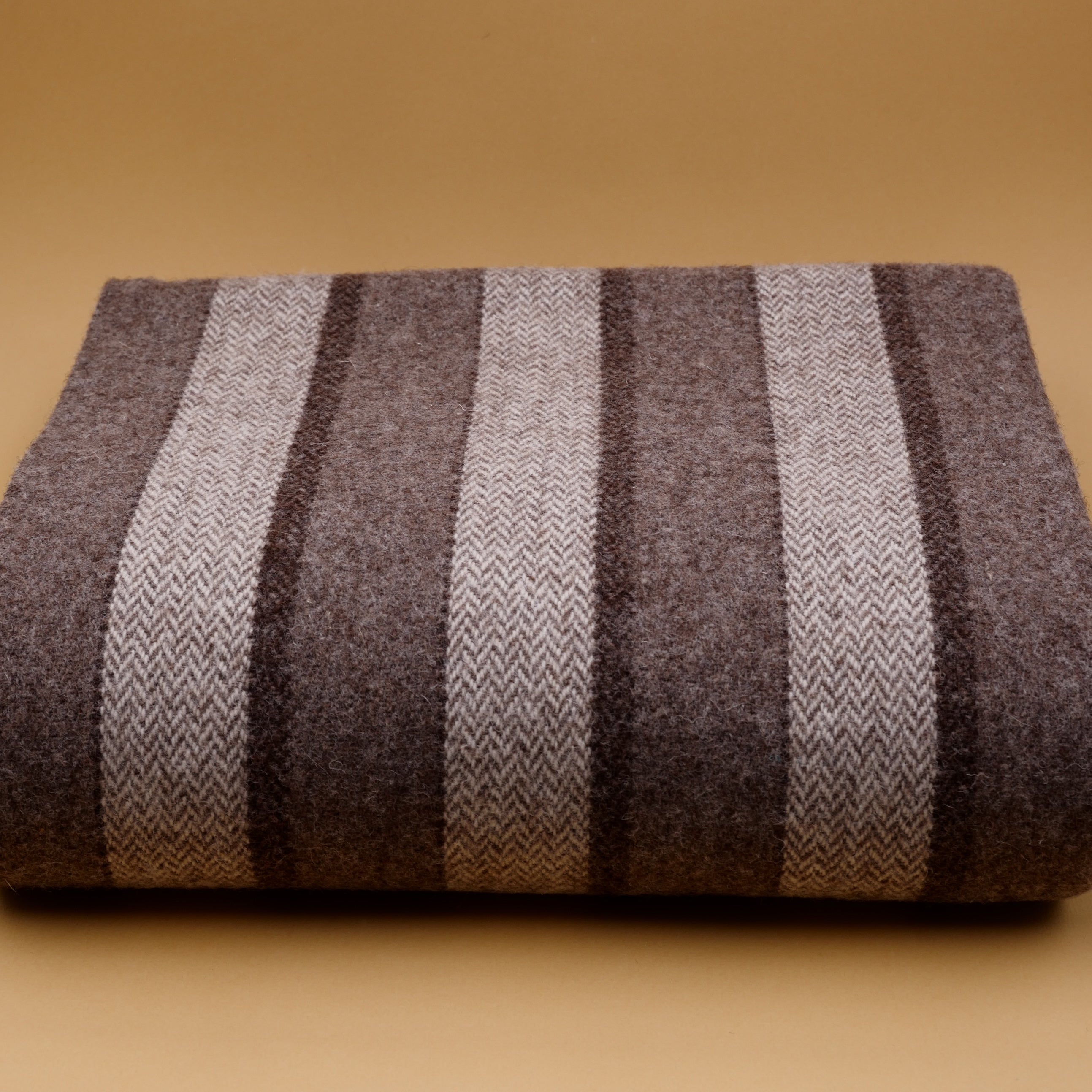 plaid en laine europe portugal france mouton artisanal chaud