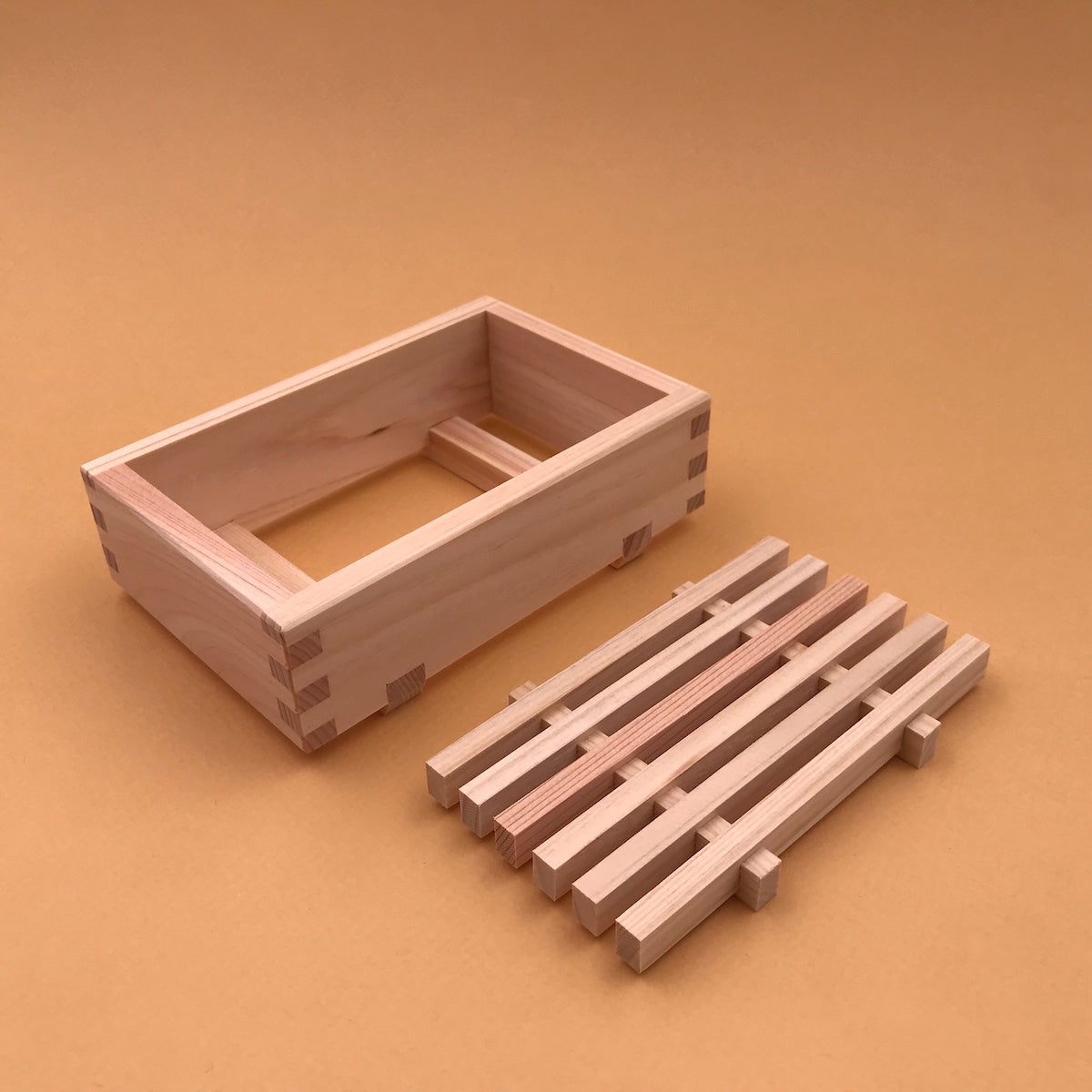 Japanese cypress soap dish