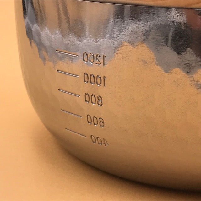 Casserole Japonaise yukihira martelée inox avec couvercle bois
