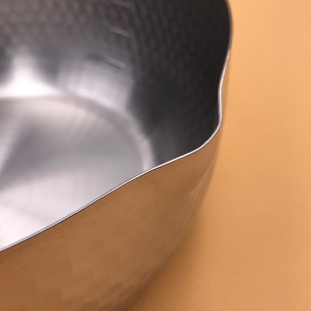 Casserole Japonaise yukihira martelée inox avec couvercle bois