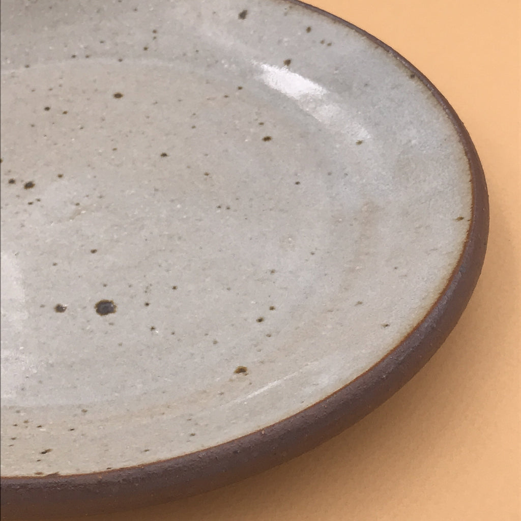 Assiette plate "Dolomite" - UTILE & ORDINAIRE