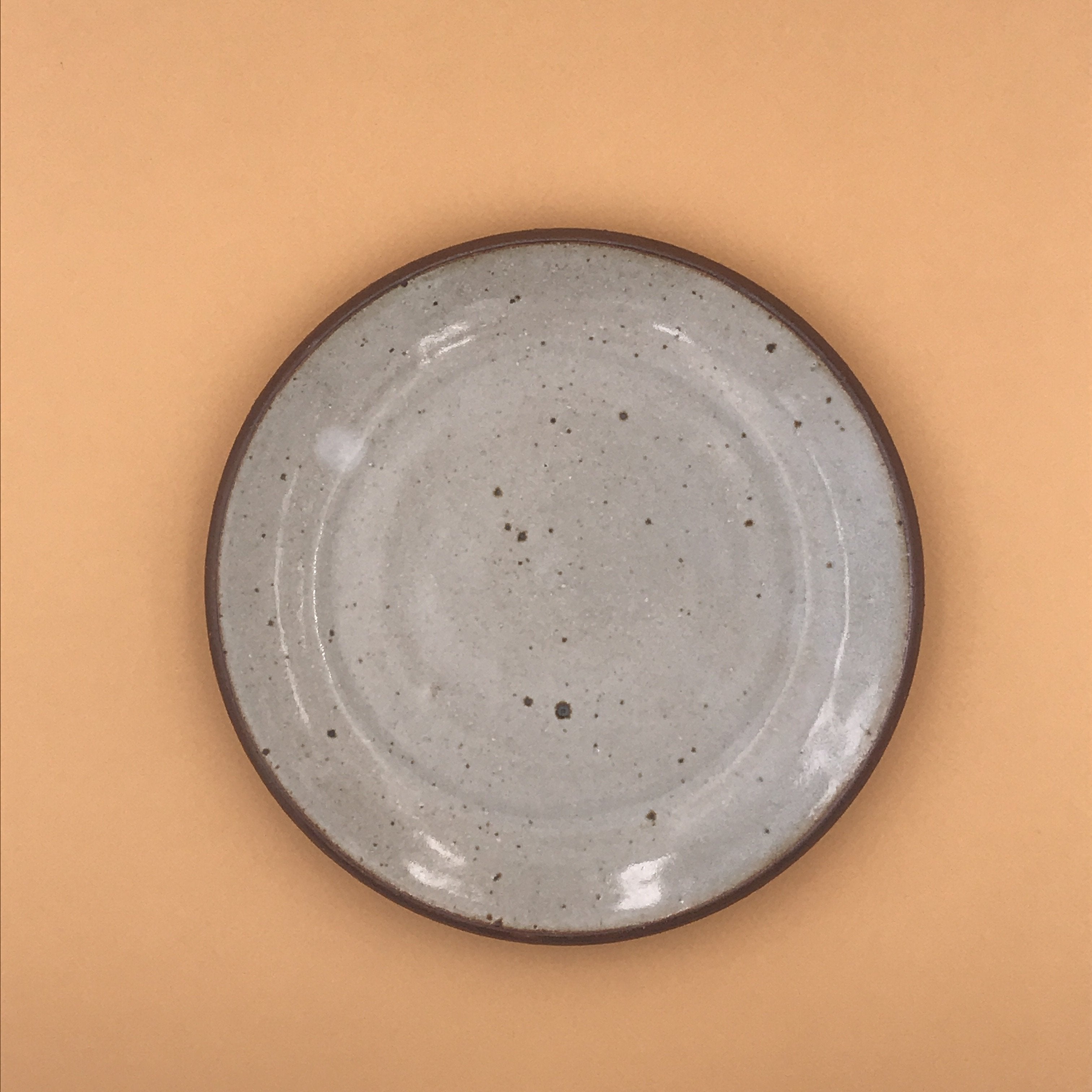 Assiette plate "Dolomite" - UTILE & ORDINAIRE