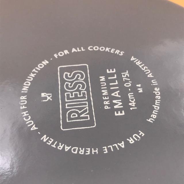 Casserole basse en métal émaillé - UTILE & ORDINAIRE