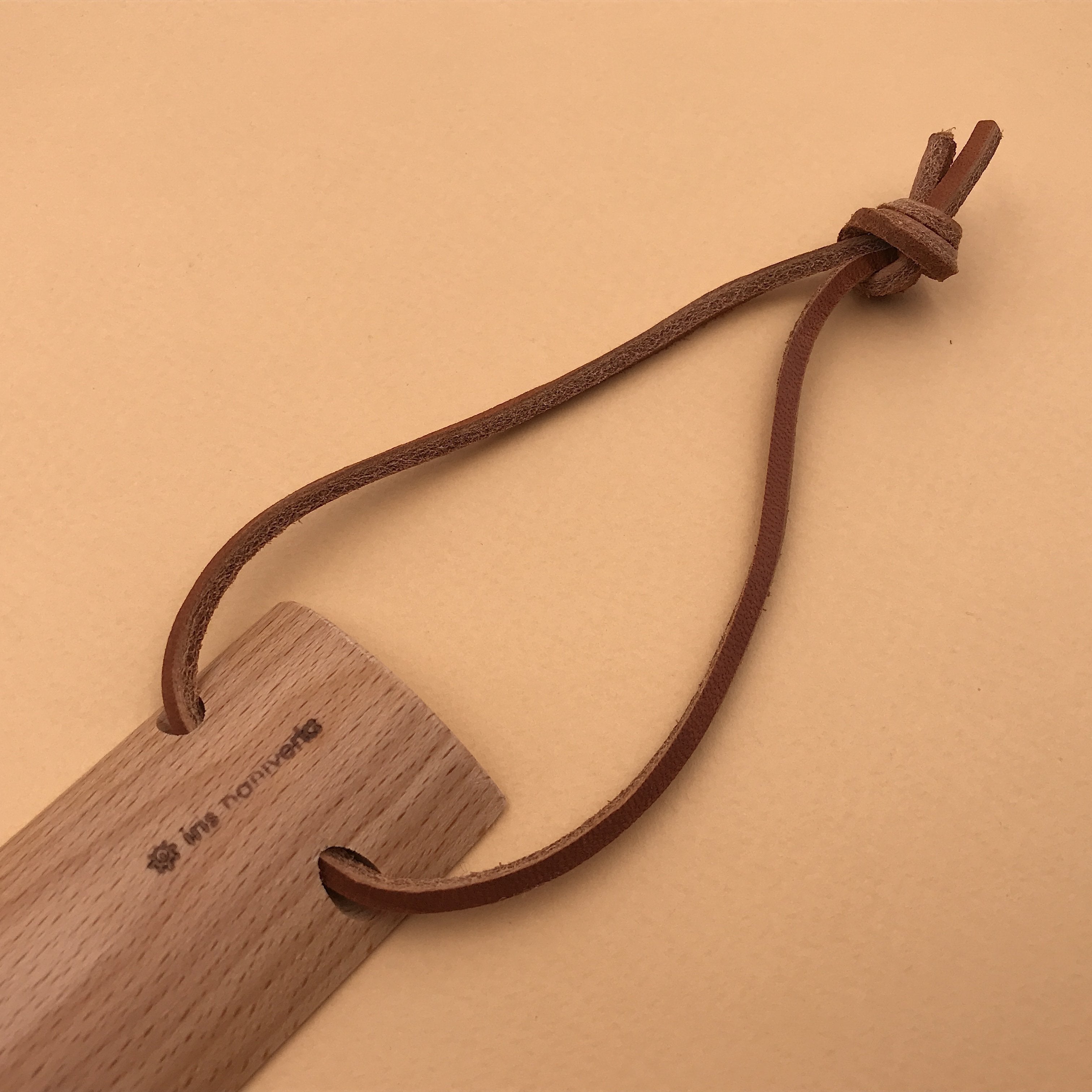 Chausse-pied en hêtre - UTILE & ORDINAIRE