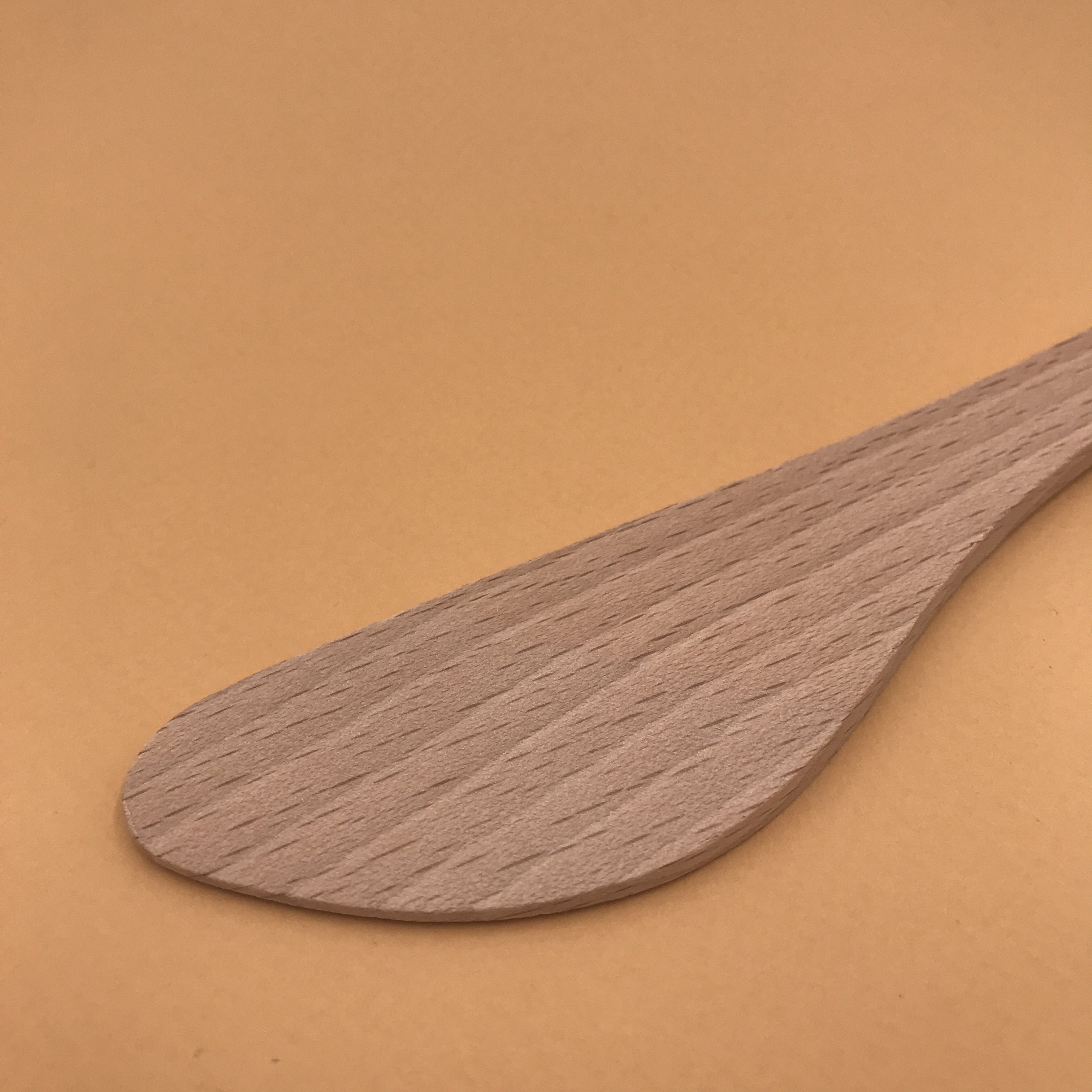 Couteau à beurre en bois de hêtre - UTILE & ORDINAIRE