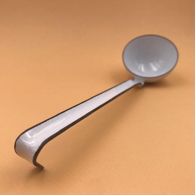 Louche en métal émaillé - UTILE & ORDINAIRE