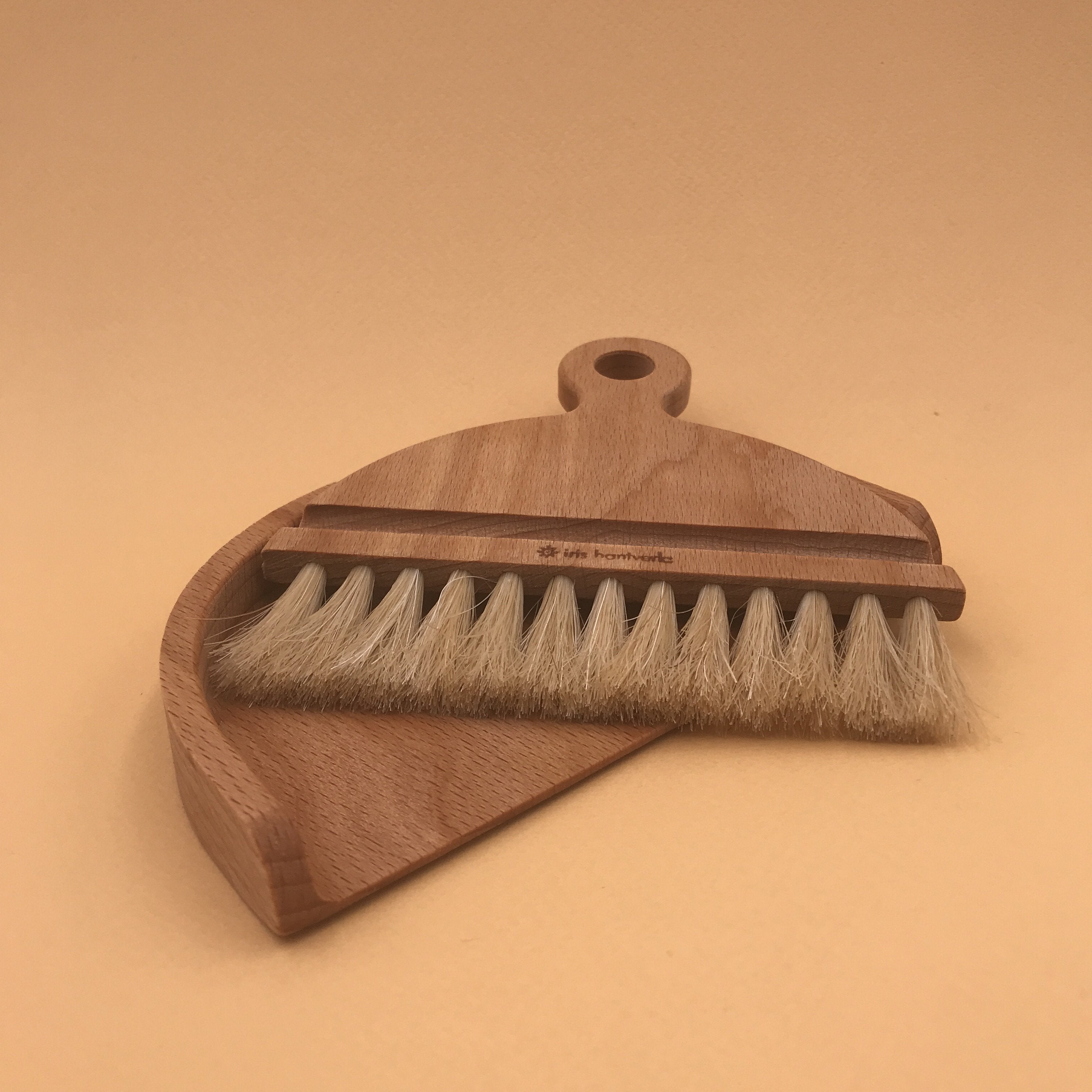 Ramasse-miettes de table - UTILE & ORDINAIRE