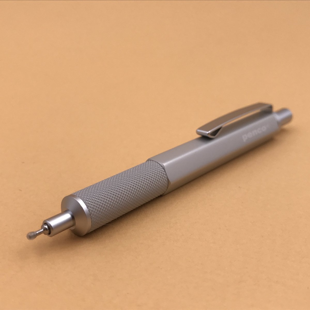 Stylo bille à point fine - UTILE & ORDINAIRE